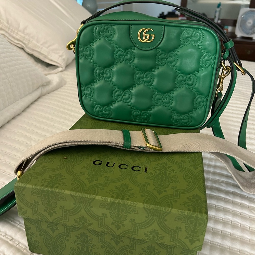 Gucci purse with changeable straps
